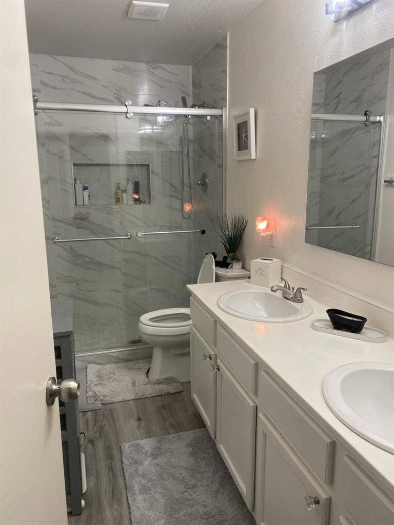 Full furnished room no pet no drugs