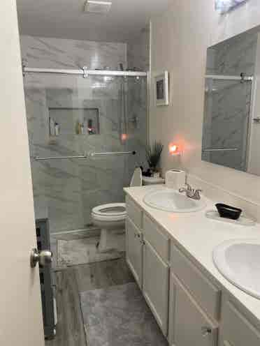 Full furnished room no pet no drugs