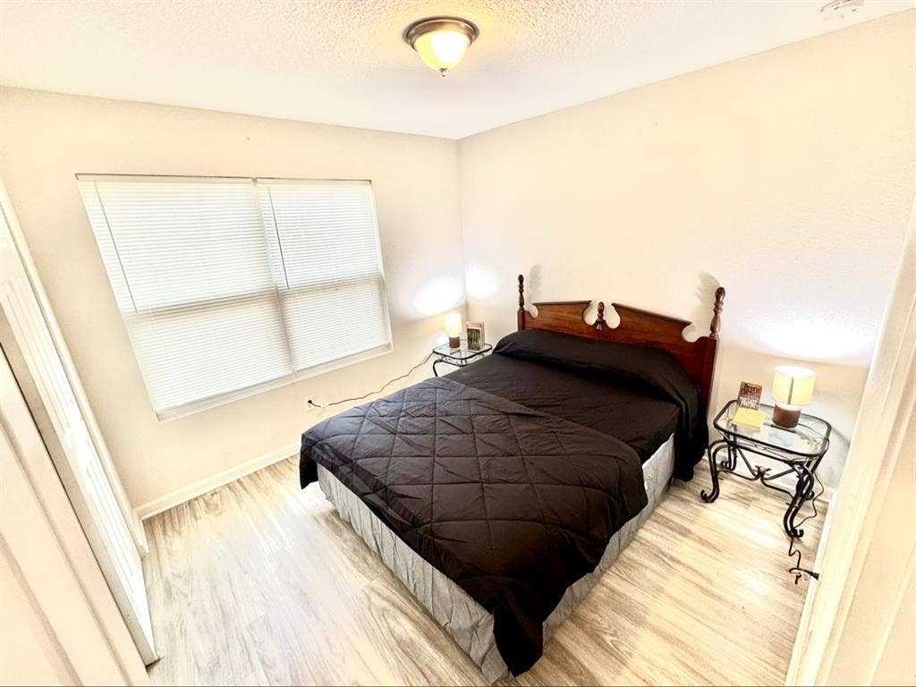 Room #2 Home Next to JAX Airport