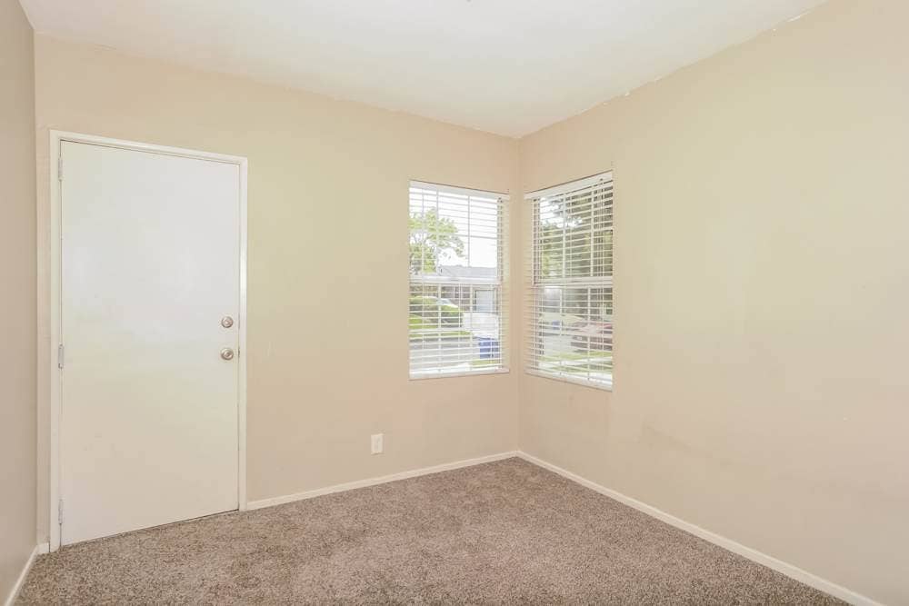 Peaceful Room—Great Location