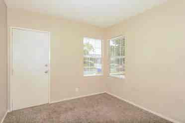 Peaceful Room—Great Location