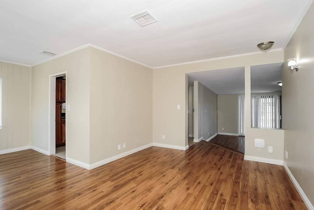 Peaceful Room—Great Location
