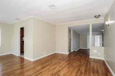 Peaceful Room—Great Location