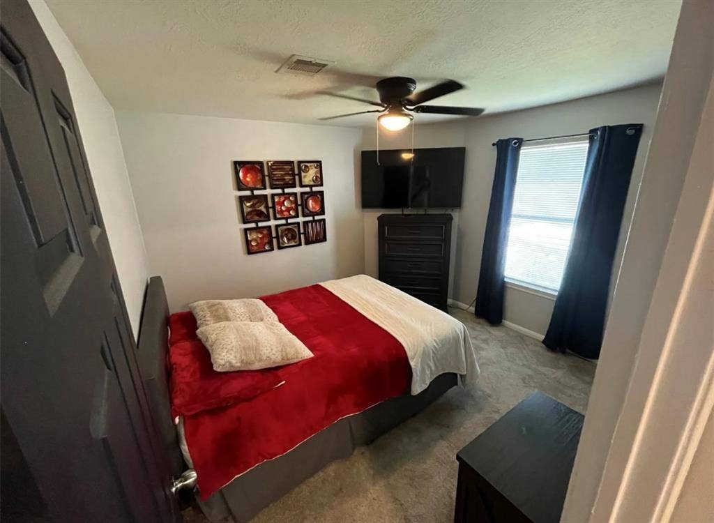 Move in Ready (Private Room)!!!!!