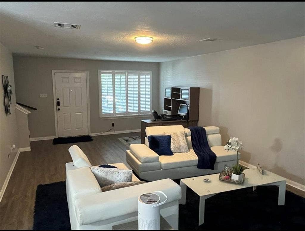 Move in Ready (Private Room)!!!!!