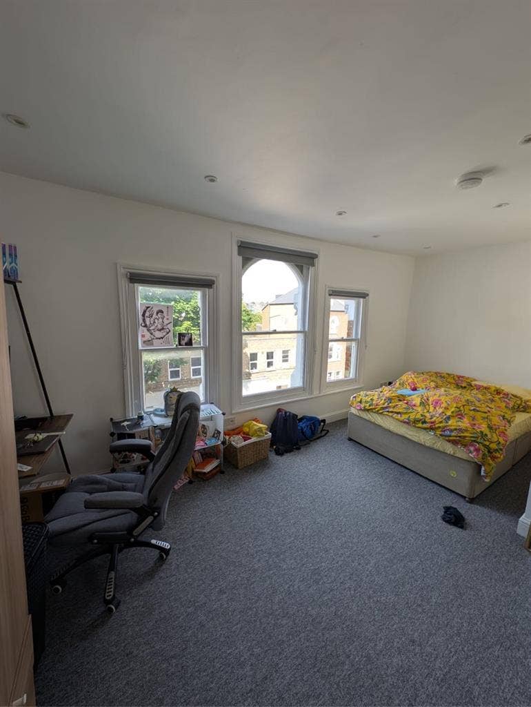 Huge double room and own bathroom