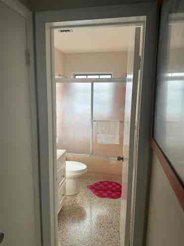 Room For Rent -