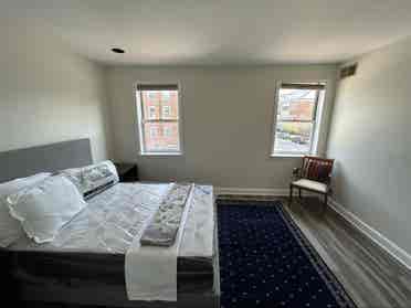 2 roommates / $ / Pigtown