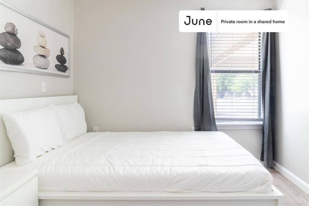 3 BR in Austin