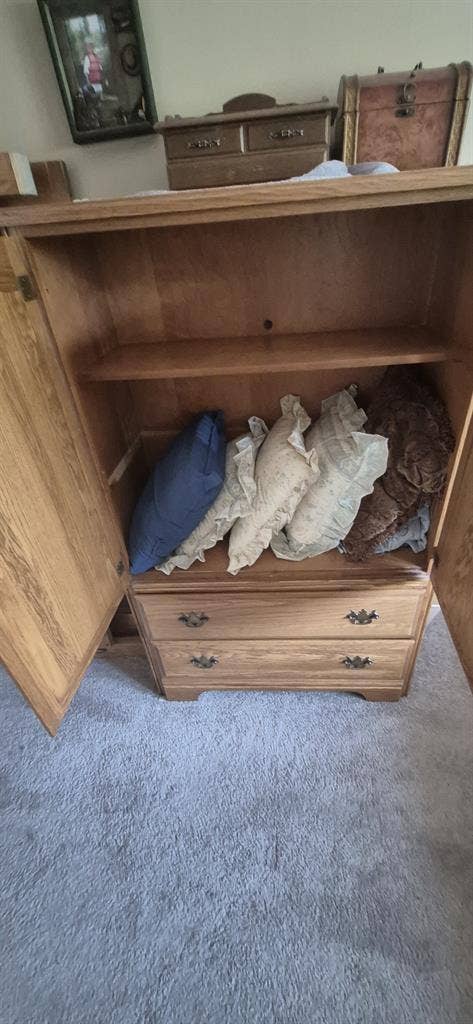 Looking for a roommate ( male )