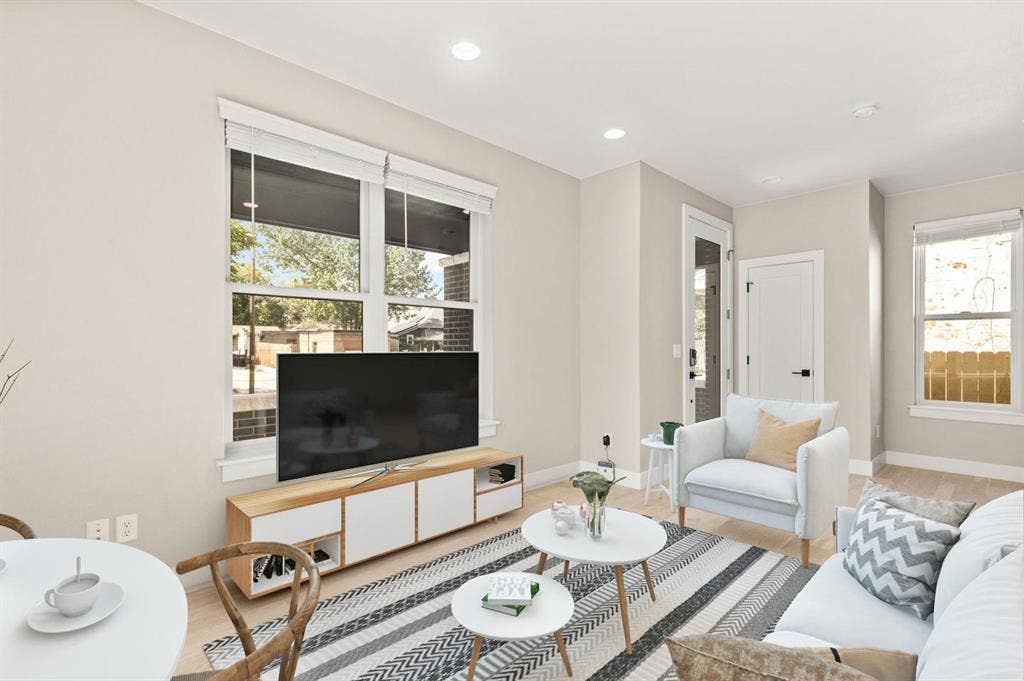 3 BR in DENVER
