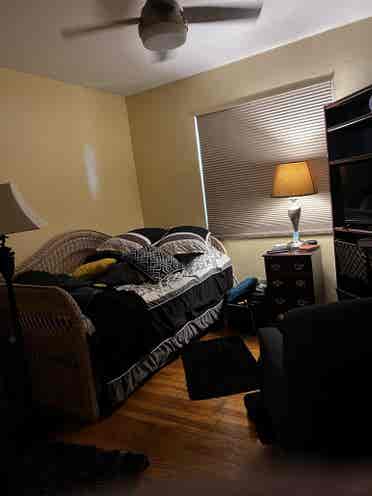 Furnished, shared, included. Gahann