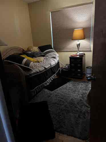 Furnished, shared, included. Gahann