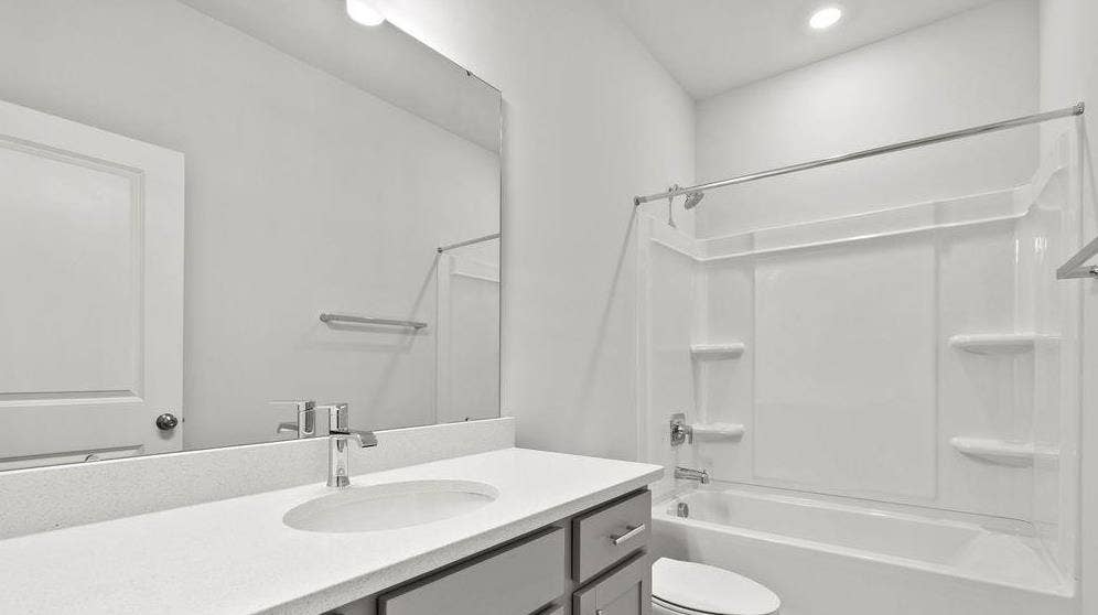 Rent - 3 BHK New Town Home End Unit