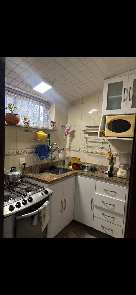 alugo quarto individual, wpp abaixo