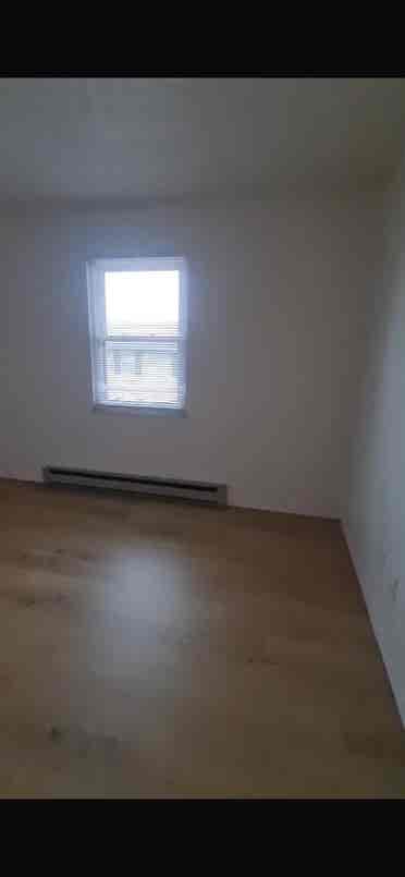 Room available from Aug