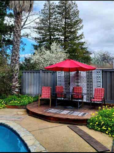 ROOM AVAILABLE IN ELK GROVE 