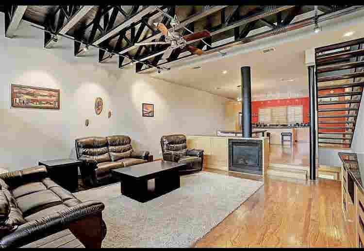 Bright Room w/ Rooftop Deck
