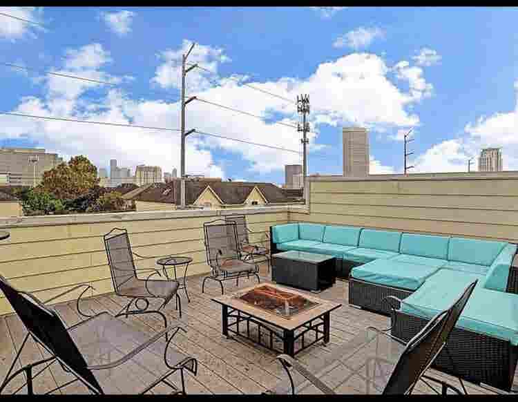 Bright Room w/ Rooftop Deck