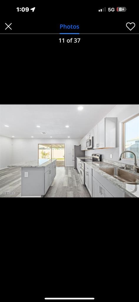 Large room for rent
