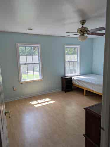Bedroom for rent.