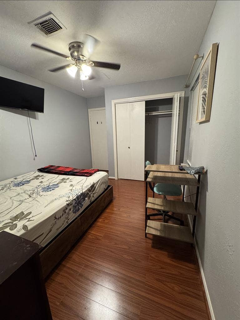 Room for rent