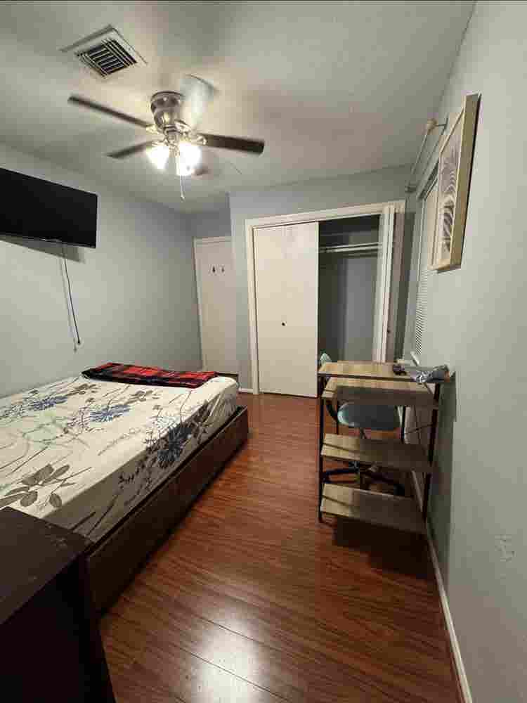 Room for rent