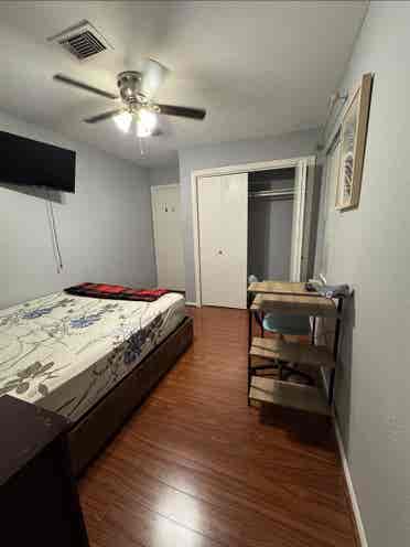 Room for rent