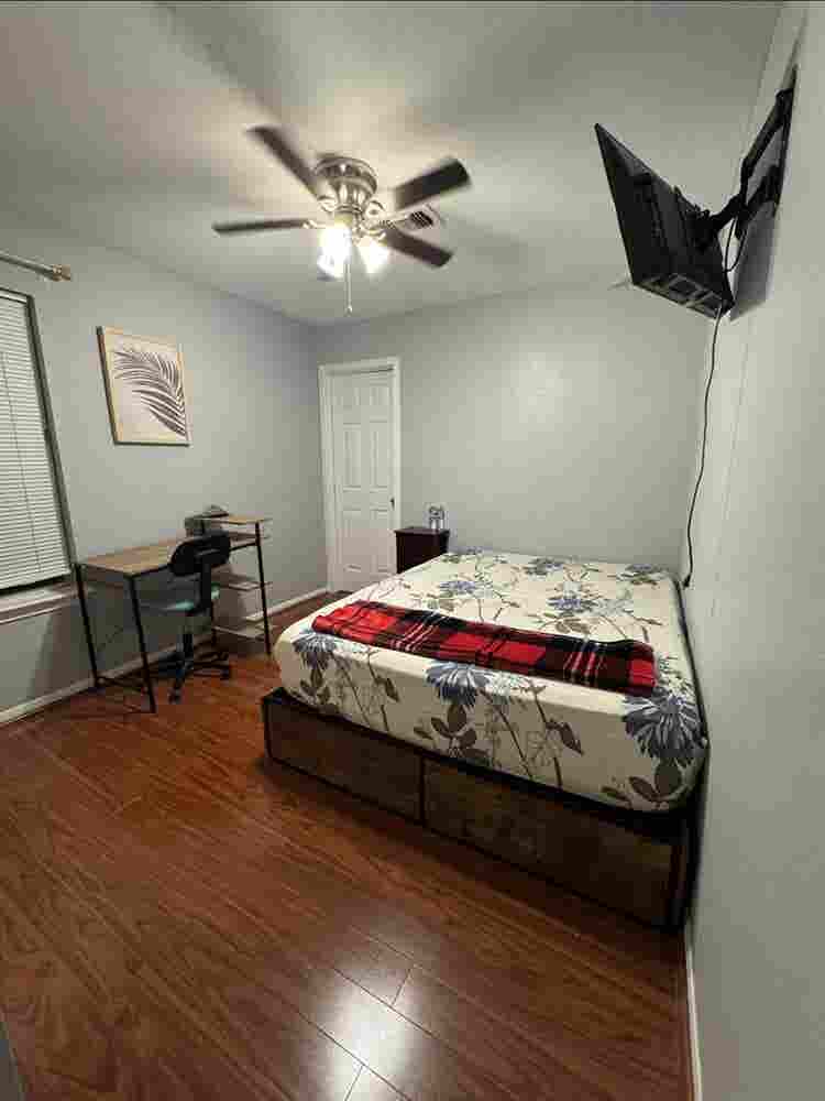 Room for rent