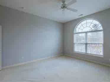 bath available for rent