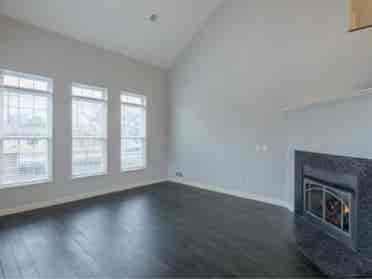 bath available for rent