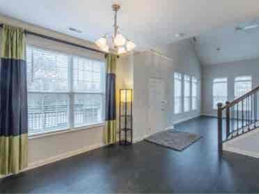 bath available for rent