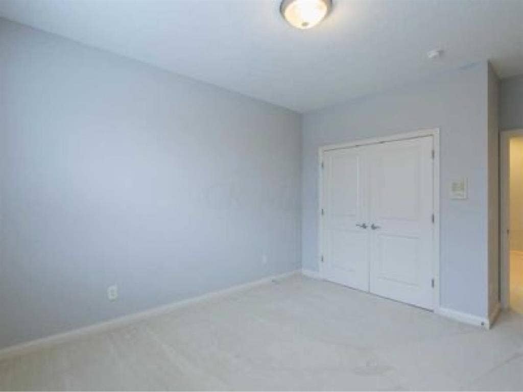 bath available for rent