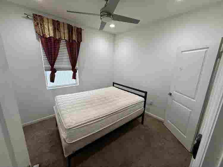 I rent furnished room