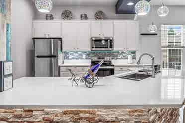 King Master BR suite Garden Home