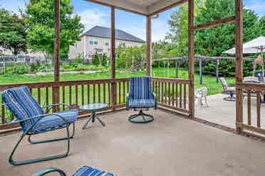 King Master BR suite Garden Home