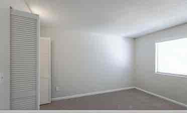 Room for rent steps from FIT