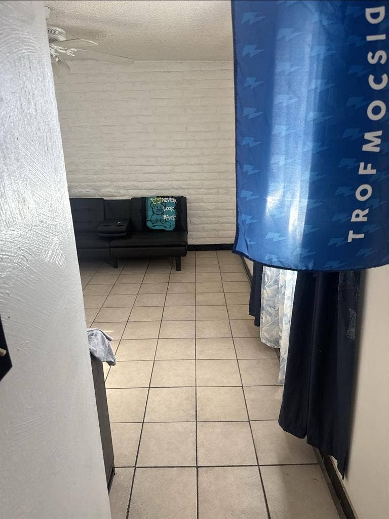 A/C WiFi, $