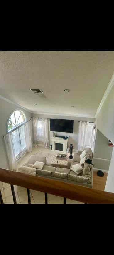 Nice private bedroom & bath 3/3