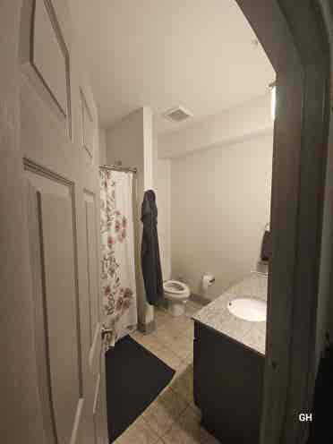 Private Bedroom & Bathroom
