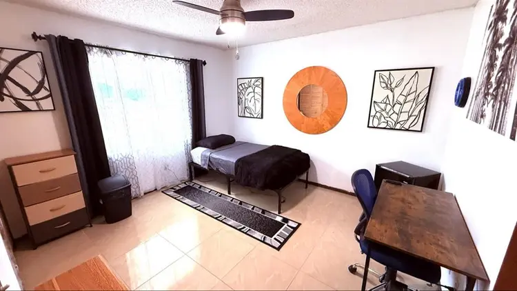 ★ Male Roommate Wanted ★