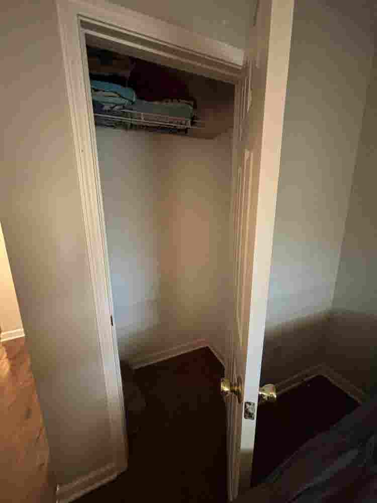 Private room for rent in Bartlett