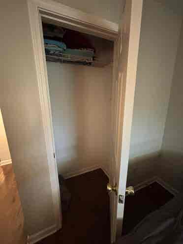 Private room for rent in Bartlett