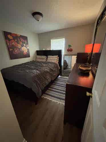 Private room for rent in Bartlett