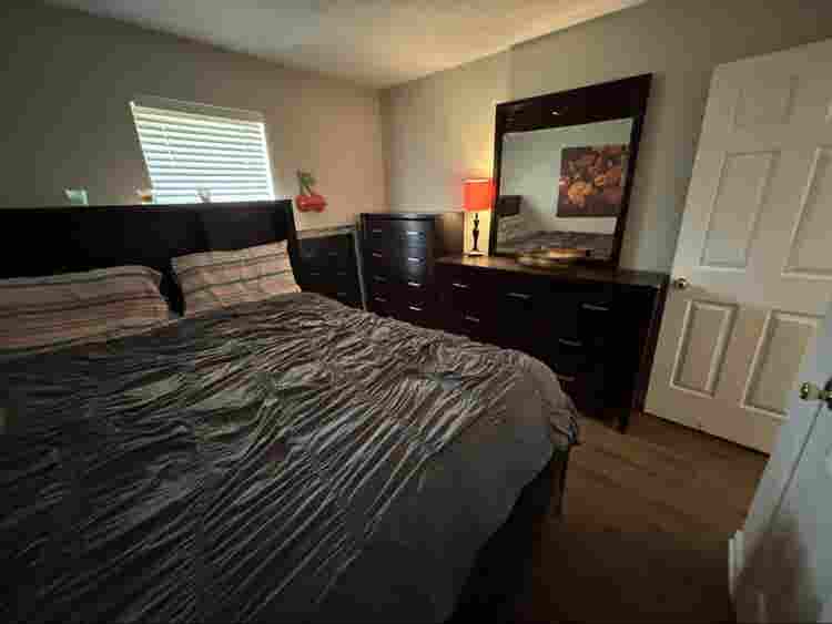 Private room for rent in Bartlett