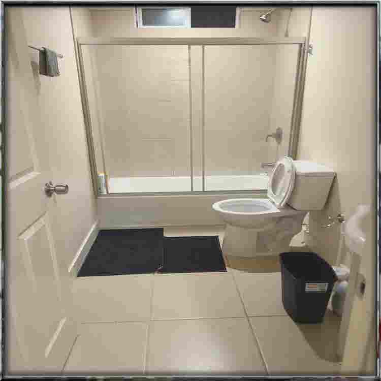 SHARED & PRIVATE ROOMS FOR RENT