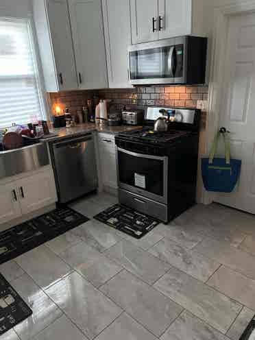 Looking for a roommate