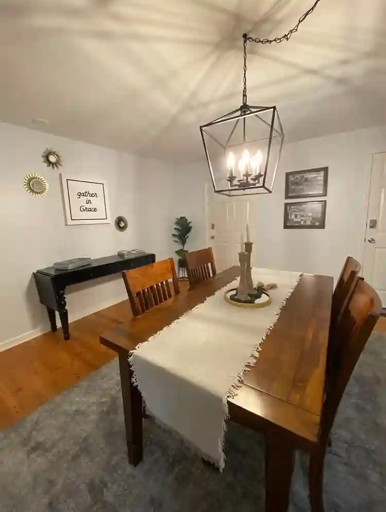 PRIVATE ROOM- RIVERVIEW HOME w/pool