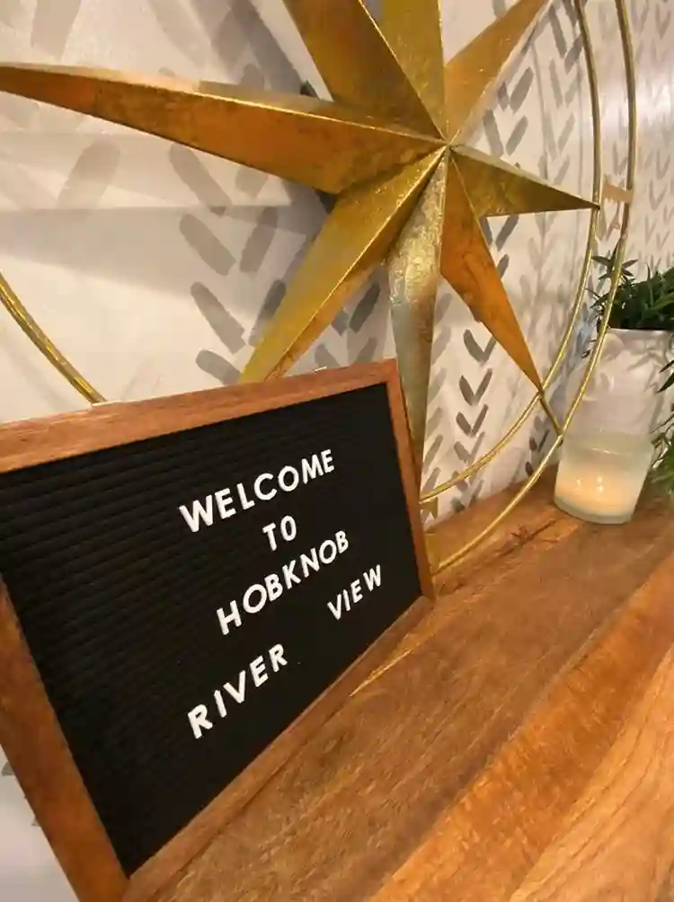 PRIVATE ROOM- RIVERVIEW HOME w/pool