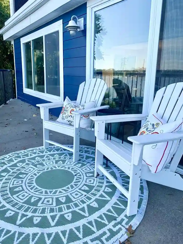 PRIVATE ROOM- RIVERVIEW HOME w/pool